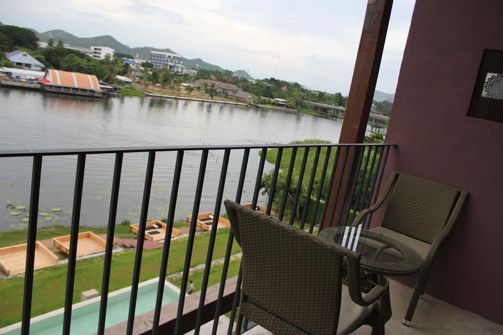 The Glory River Kwai Hotel Kanchanaburi Bagian luar foto