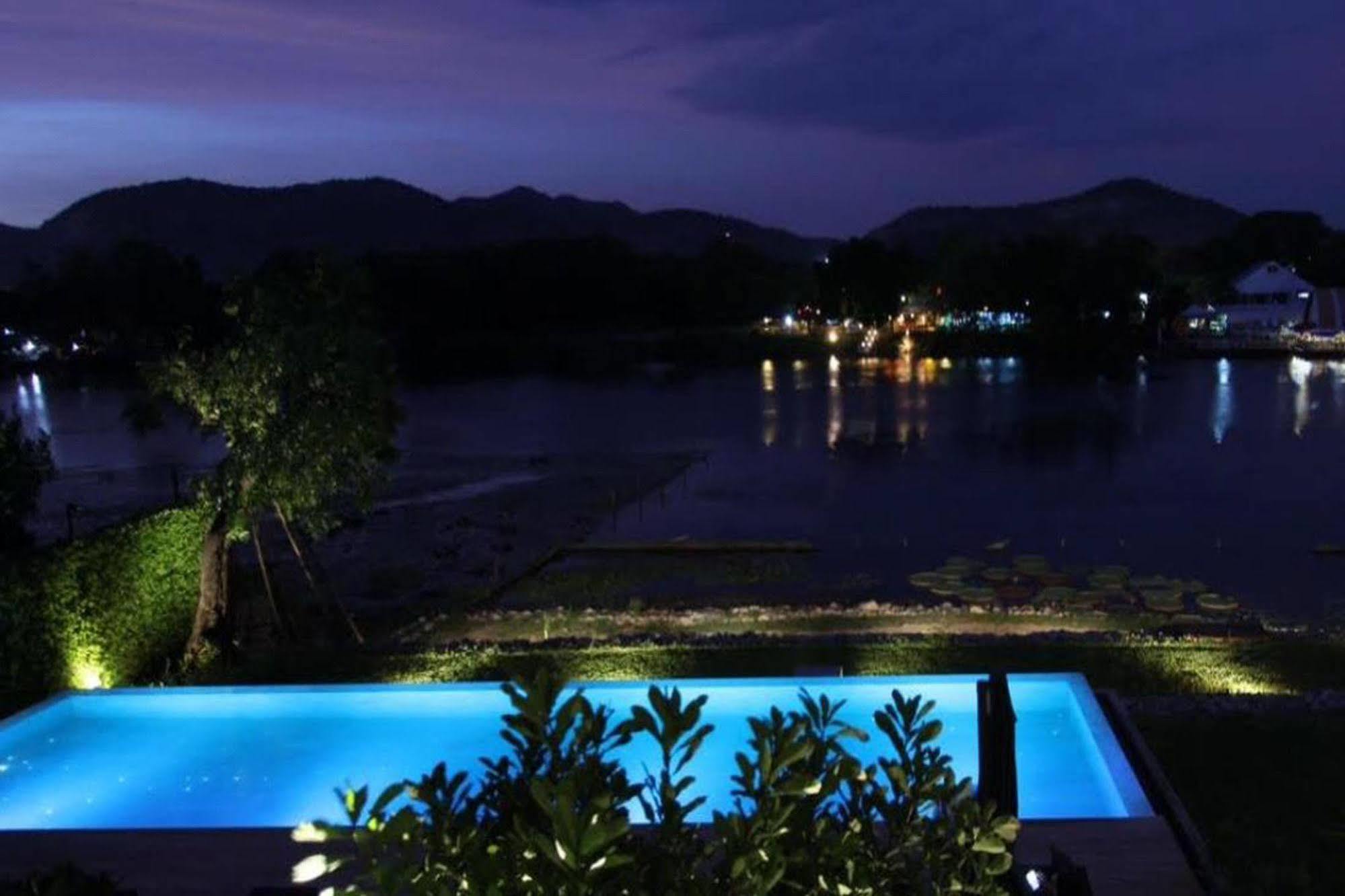 The Glory River Kwai Hotel Kanchanaburi Bagian luar foto